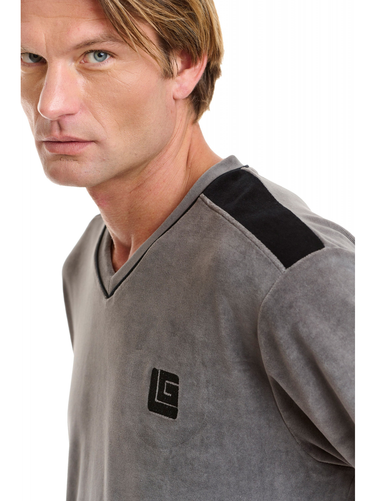 ΠΥΖΑΜΑ ΑΝΔΡ.V NECK  VELOUR  80%BAMB. 20%ΠΟΛ