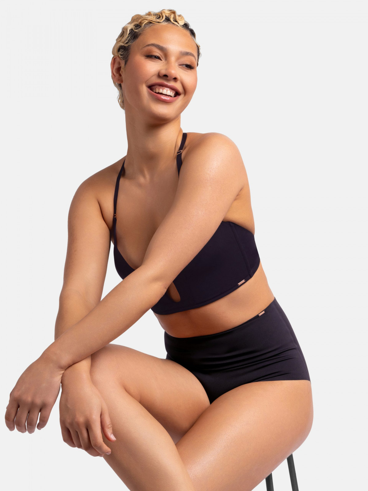 PLUNGE BRA ESSENSUAL